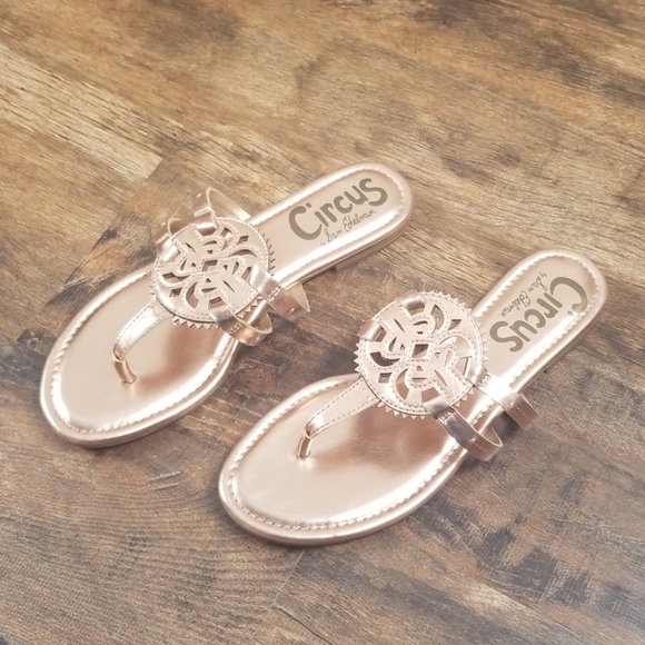 canyon medallion flat sandals